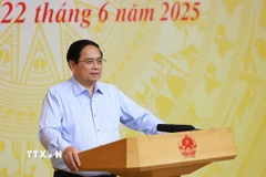 Thủ tướng Phạm Minh Chính chủ trì Phiên họp liên Ban Chỉ đạo về xóa nhà tạm và dự án trọng điểm. (Ảnh: Dương Giang/TTXVN)