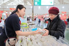 Hội chợ Mùa Xuân: Doanh số khủng từ các gian bán hàng tết