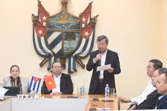 Đại sứ Việt Nam tại Cuba Lê Quang Long khẳng định mối quan hệ đặc biệt Việt Nam - Cuba. (Ảnh: Việt Hùng/TTXVN)