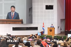 Thứ trưởng Bộ Tư pháp Nguyễn Thanh Tịnh chia sẻ kinh nghiệm hoàn thiện pháp luật. (Ảnh: Việt Hùng/TTXVN)