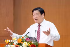 Ông Phan Đình Trạc, Ủy viên Bộ Chính trị, Bí thư Trung ương Đảng, Trưởng Ban Nội chính Trung ương phát biểu chỉ đạo Hội nghị. (Ảnh: Phương Hoa/TTXVN)