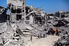Những tòa nhà bị phá hủy trong xung đột ở phía Bắc Dải Gaza ngày 27/10/2025. (Ảnh: THX/TTXVN)