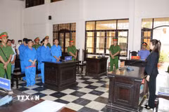 Quang cảnh phiên xét xử. (Ảnh: TTXVN phát)