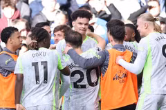 Manchester City đánh bại Chelsea, để thu hẹp khoảng cách với Arsenal. (Nguồn: Getty Images)