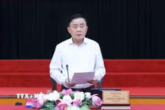 Đồng chí Trần Cẩm Tú, Uỷ viên Bộ Chính trị, Thường trực Ban Bí thư chủ trì giao ban. (Ảnh: Phương Hoa/TTXVN)