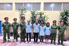 Nhóm bị can bị khởi tố về tội “Nhận hối lộ.” (Ảnh: TTXVN phát)