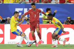 Ronaldo và đội tuyển Bồ Đào Nha rơi vào nhánh đấu 'tử thần' vòng knock-out World Cup 2026. (Ảnh: AFP/TTXVN)