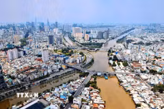 Đoạn đầu kênh Đôi (Quận 8 cũ) kết nối với kênh Tàu Hủ - Bến Nghé sau khi hoàn thành kè bờ. (Ảnh: Thanh Vũ/TTXVN)