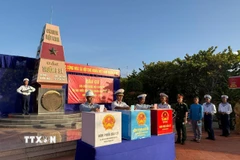 Cử tri ở điểm bỏ phiếu số 14, đặc khu Trường Sa bỏ phiếu đại biểu Quốc hội khóa XVI và đại biểu HĐND các cấp nhiệm kỳ 2026-2031. (Ảnh: TTXVN phát)