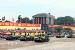 Khối xe Tăng thiết giáp diễu binh trên Quảng trường Ba Đình. (Ảnh: Phạm Kiên/TTXVN)