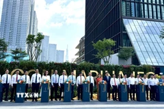 Lễ ra mắt Toà tháp Trung tâm Tài chính quốc tế Saigon Marina IFC. (Ảnh: Hứa Chung/TTXVN)