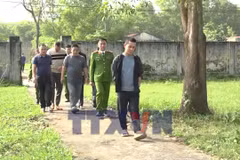 Quảng Trị triệt phá đường dây cá độ bóng đá hàng trăm tỷ đồng