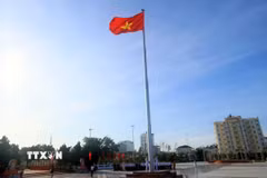 Lễ chào cờ tại Cô Tô. (Ảnh: Đức Hiếu/TTXVN)