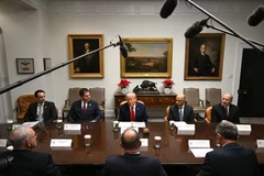 Tổng thống Mỹ họp với các lãnh đạo doanh nghiệp tại Nhà Trắng. (Nguồn: Getty Images)