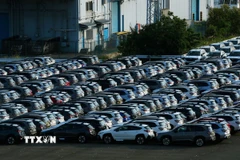 Ôtô chờ xuất khẩu tại cảng ở Yokohama, Nhật Bản. (Ảnh: THX/TTXVN)