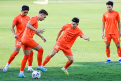 Tuyển Việt Nam nỗ lực giành kết quả tốt trước Malaysia. (Nguồn: VFF)