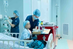 Bệnh nhi hồi phục sau khi được các bác sỹ ghép tủy thành công. (Ảnh: Bệnh viện cung cấp)