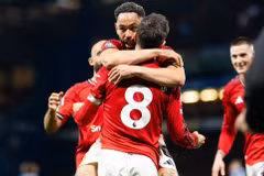 Niềm vui của M.U sau khi Cunha ghi bàn thắng vào lưới Chelsea.