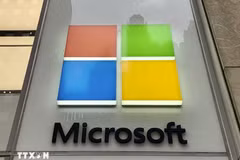 Biểu tượng Microsoft tại một cửa hàng ở New York, Mỹ. (Ảnh: Kyodo/TTXVN)