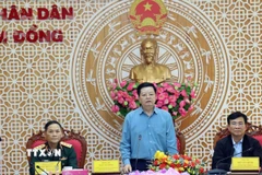 Phó Thủ tướng Chính Phủ Mai Văn Chính chỉ đạo tỉnh Lâm Đồng hoàn thành việc xây dựng nhà cho nhân dân bị thiên tai xong trước ngày 15/1/2026. (Ảnh: TTXVN phát)