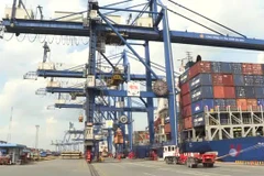 3 giải pháp để Việt Nam ứng phó rủi ro, duy trì đà tăng trưởng