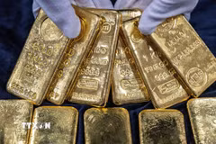 Nhiều ngân hàng trung ương tham gia cuộc đua tích trữ vàng. (Ảnh: Yonhap/TTXVN)