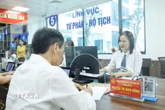 Trung tâm phục vụ hành chính công phường Đống Đa tại số 71 phố Tôn Đức Thắng. (Ảnh: Thống Nhất/TTXVN)