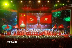 Chương trình nghệ thuật chào mừng Đại hội đại biểu Đảng bộ Chính phủ lần thứ nhất, nhiệm kỳ 2025-2030. (Ảnh: Dương Giang/TTXVN)
