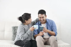 Vu Lan - mùa báo hiếu - chính là dịp để nhiều người con trưởng thành nhìn lại, và chọn cách tri ân thiết thực nhất: chăm sóc sức khỏe cha mẹ mỗi ngày.