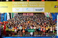 Giải chạy VnExpress Marathon Nha Trang lần thứ 4 thu hút 13.000 vận động viên tham dự. (Ảnh: Khánh Ly/Vietnam+)
