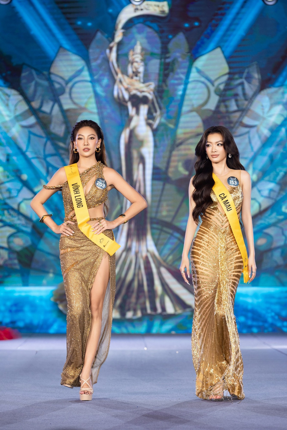 Ngắm nhan sắc các thí sinh lọt vào vòng chung kết cuộc thi. (Ảnh: CTV/Vietnam+)