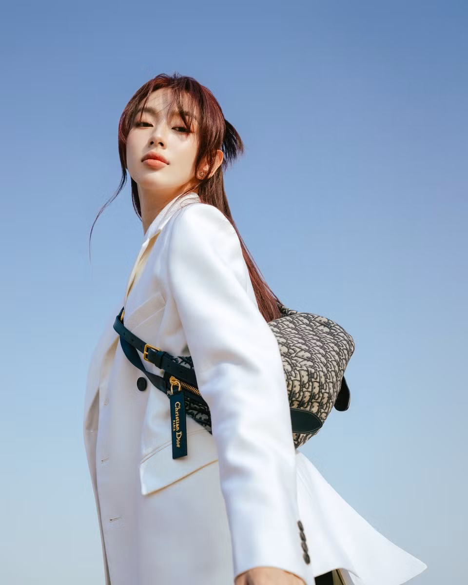 Trong suốt những năm vừa qua, Thùy Tiên luôn được Dior ưu ái khi “chọn mặt gửi vàng” cho những chiến dịch quảng cáo và sự kiện tại Việt Nam. Nàng hậu sinh năm 1998 được đánh giá luôn toát lên vẻ đẹp tự tin, sang trọng. (Ảnh: CTV/Vietnam+)