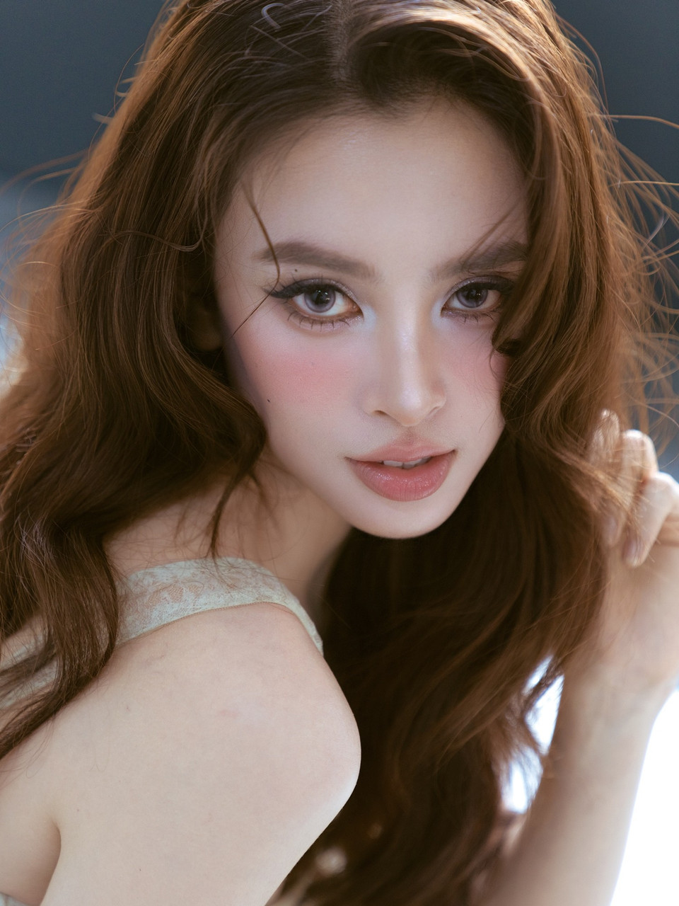 Sau khi đăng quang Hoa hậu Việt Nam 2018 ở tuổi 18, Tiểu Vy đại diện Việt Nam tham dự Miss World 2018, và lọt Top 30 chung cuộc. Đây là thành tích đáng tự hào, khẳng định hình ảnh một nhan sắc Việt Nam tự tin, bản lĩnh trên đấu trường nhan sắc quốc tế. (Ảnh: CTV/Vietnam+)