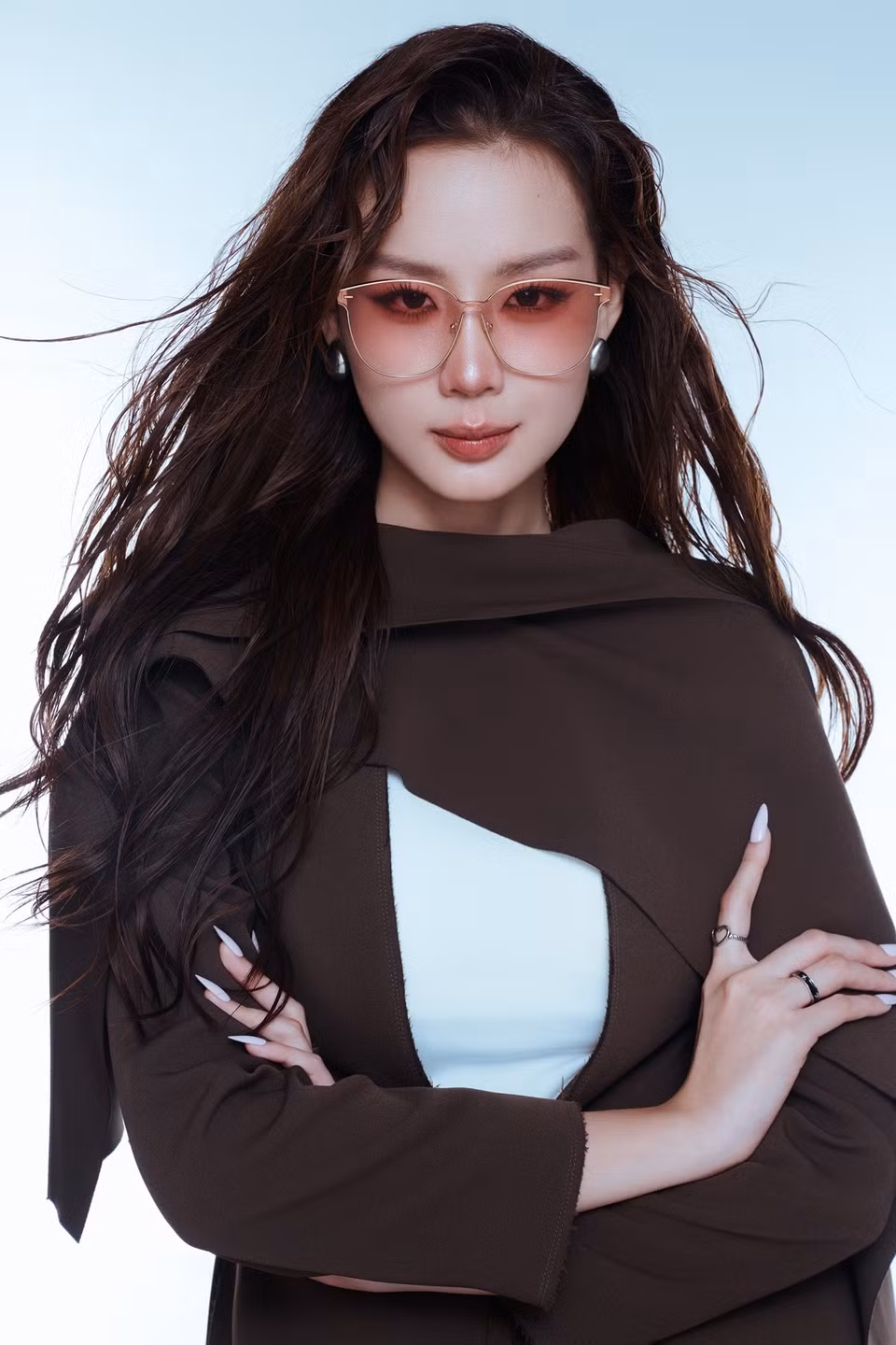 Sau khi đăng quang tại đấu trường nhan sắc quốc tế Miss Intercontinental 2022, bên cạnh con đường nghệ thuật, Bảo Ngọc còn phát triển hình ảnh một người hoạt động vì môi trường, giáo dục và cộng đồng. (Ảnh: CTV/Vietnam+)