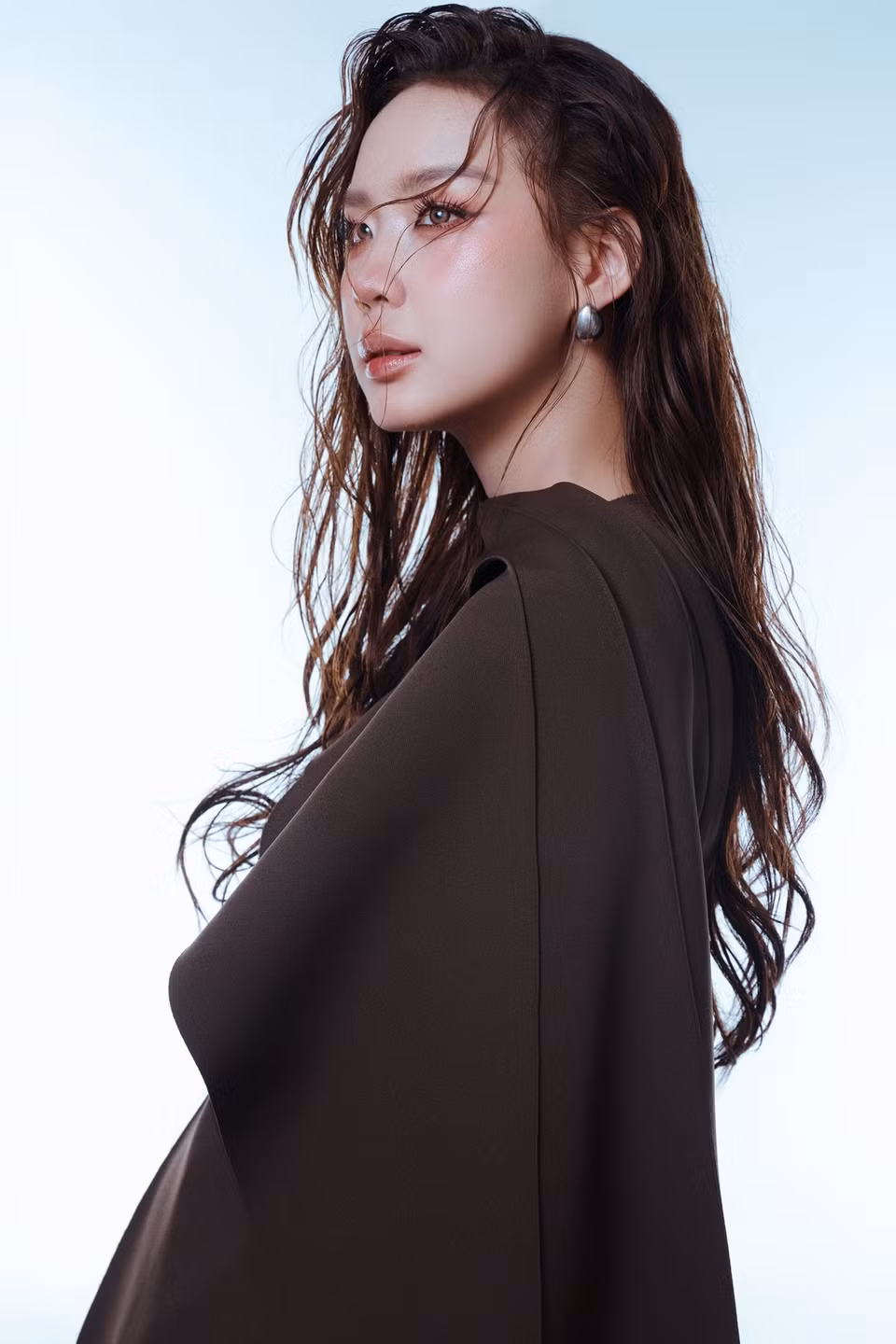 Bảo Ngọc đã chính thức đảm nhận vai trò Giám đốc điều hành Miss World Vietnam 2025, đồng thời là sáng lập dự án GEN ZERO – Thanh niên vì Phát triển Bền vững, nơi cô cùng các bạn trẻ đưa ra các sáng kiến vì một tương lai xanh. (Ảnh: CTV/Vietnam+)