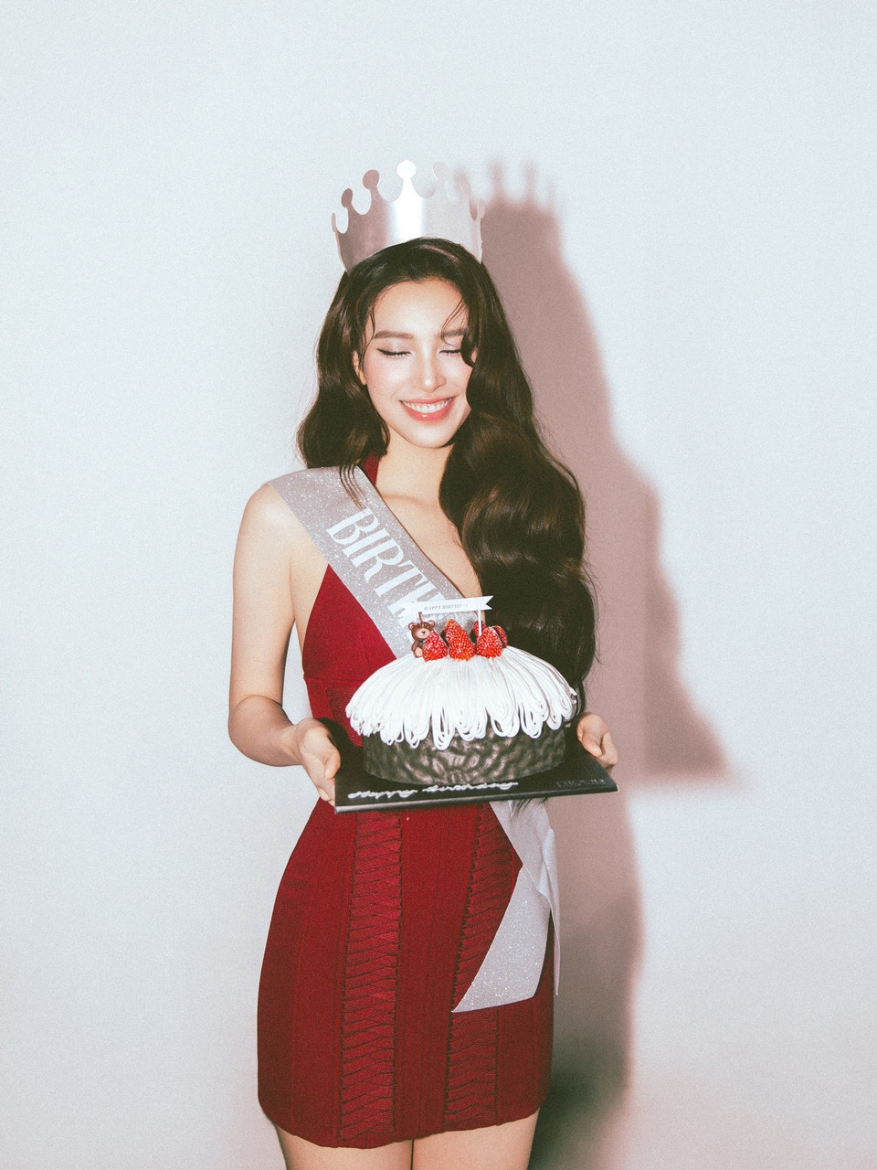 Nhiều khán giả lẫn giới chuyên môn nhận định, vai diễn trong bộ phim “Bộ tứ báo thủ” là bước ngoặt quan trọng, đánh dấu sự trưởng thành và tiềm năng của nàng hậu trên con đường điện ảnh. (Ảnh: CTV/Vietnam+)