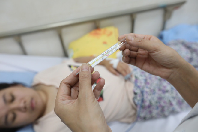 Hà Nội: Ghi nhận nhiều trẻ mắc sốt xuất huyết trong tình trạng nặng ảnh 5