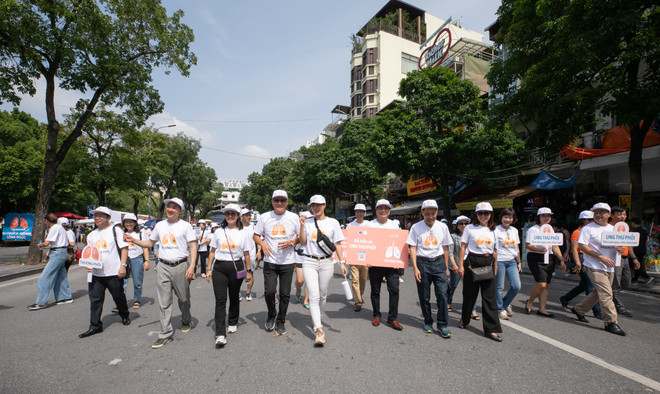 Phát động chiến dịch tăng cường nhận thức cộng đồng về ung thư phổi ảnh 7