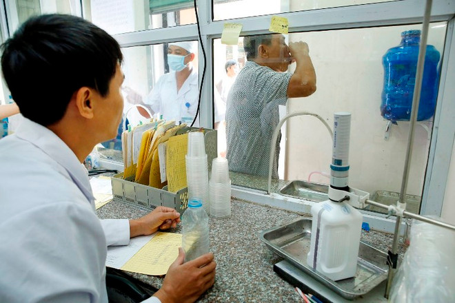 Cai nghiện bằng Methadone: Hơn 100.000 người đang chờ được điều trị ảnh 1