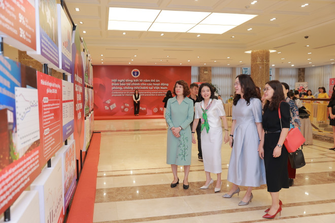 Việt Nam từng bước kiểm soát được dịch HIV trên nhiều tiêu chí ảnh 2