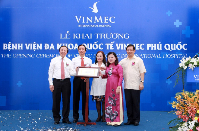 Khai trương bệnh viện đạt chuẩn quốc tế đầu tiên ở Phú Quốc ảnh 1