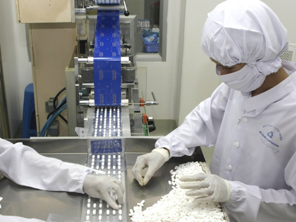 Không để xảy ra tình trạng thiếu thuốc chữa bệnh trong dịp Tết ảnh 1