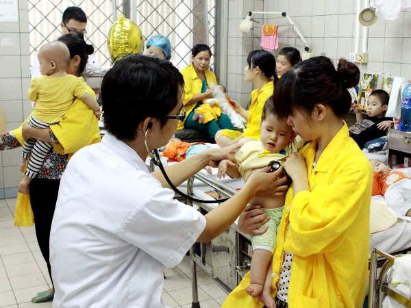 Các bệnh viện "căng mình" cấp cứu trong dịp nghỉ Tết dương lịch ảnh 2