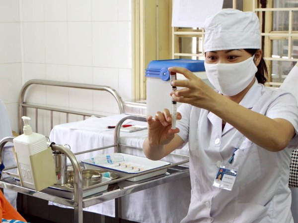 Cấp 2.000 liều vắcxin sởi-rubella dập ổ dịch ở tỉnh Bình Dương ảnh 1