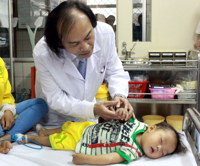 Bài toán đơn thuốc “hoa hồng”: Đừng để “gậy ông đập lưng ông” ảnh 3