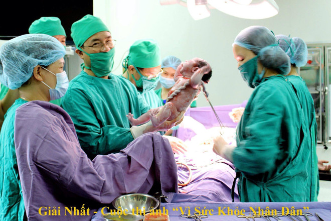 Bộ Y tế trao giải cuộc thi ảnh Vì Sức Khỏe Nhân dân ảnh 1