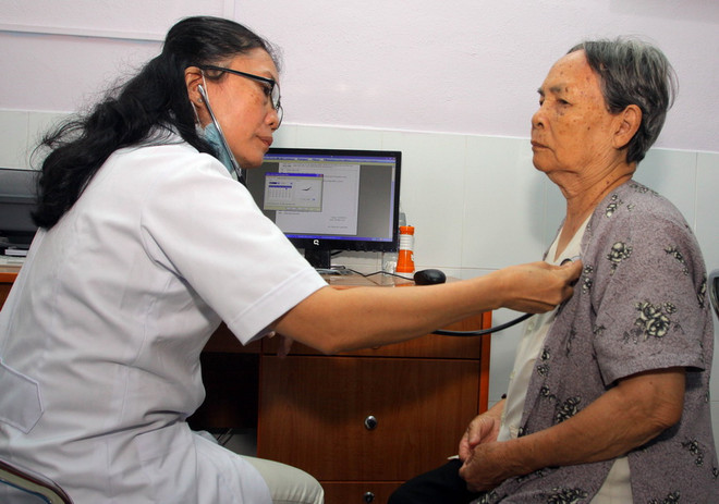 Bác sỹ gia đình được chuyển tuyến đến bệnh viện tỉnh, Trung ương ảnh 1