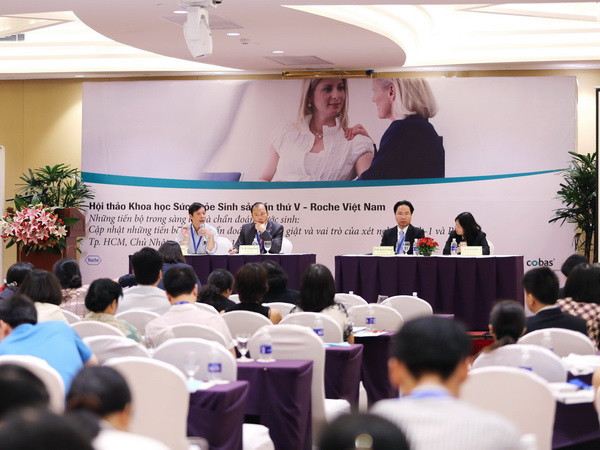 Roche Diagnostics cam kết chăm lo sức khỏe cho phụ nữ ảnh 1