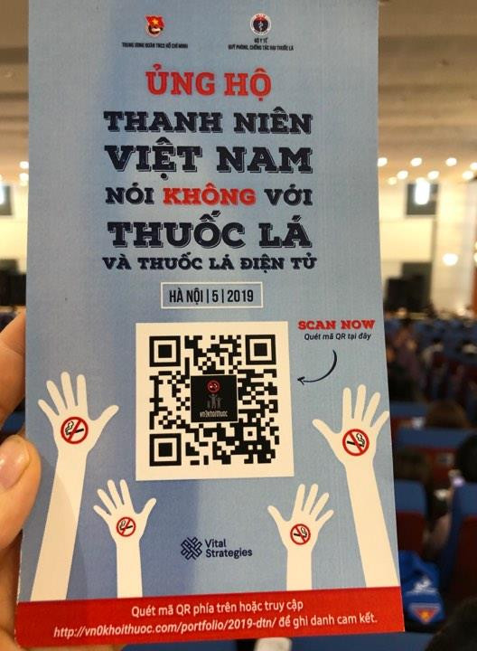 Hà Nội: Hàng nghìn sinh viên cùng ký cam kết không hút thuốc lá ảnh 3