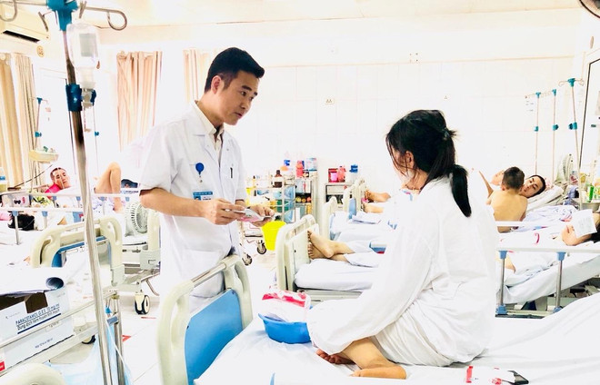 Cứu sống một bệnh nhân gặp tai nạn lao động bị cắt ngang cổ ảnh 1